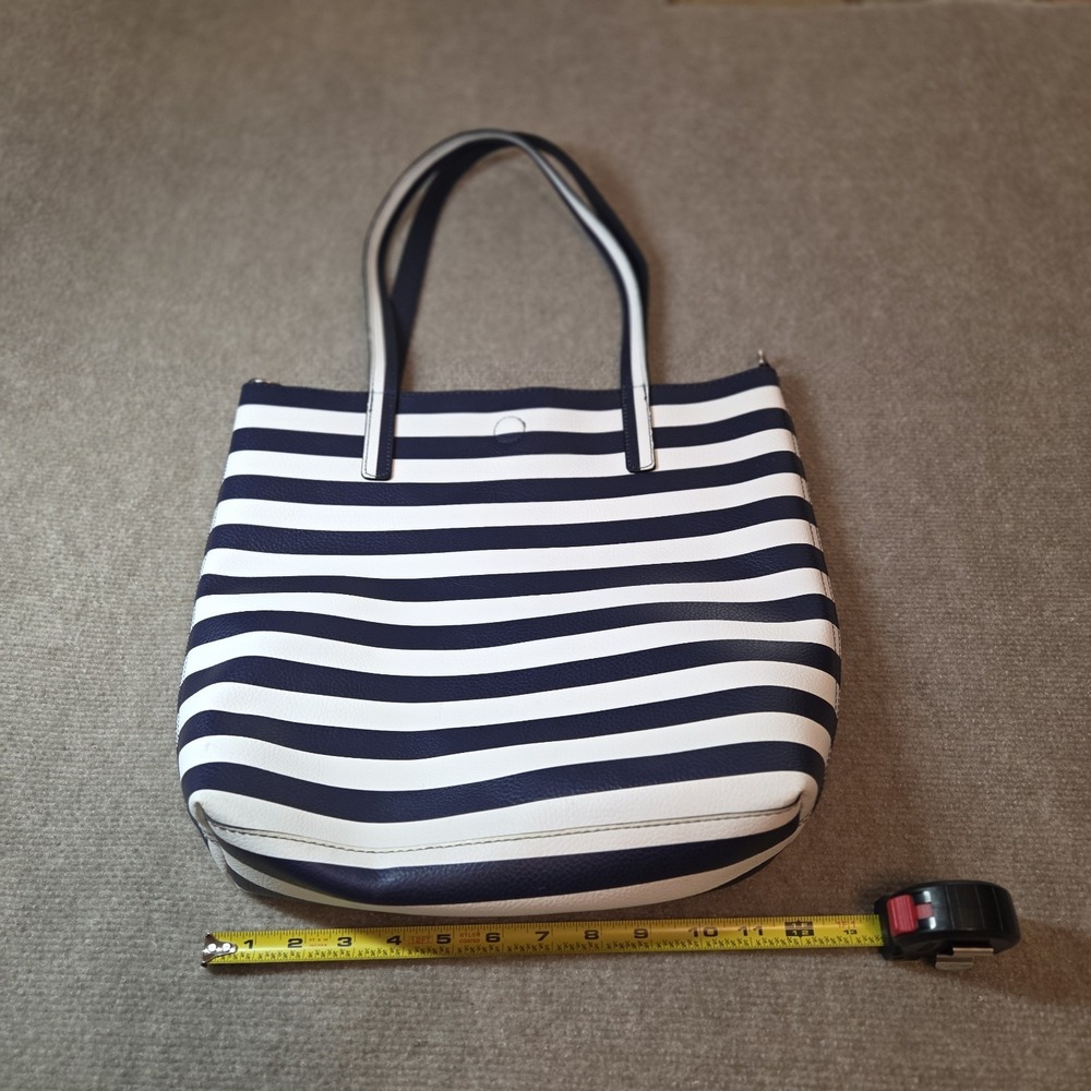 Women's Navy Blue & White Striped Traveling Vacation Nautical Tote Shoulder Bag